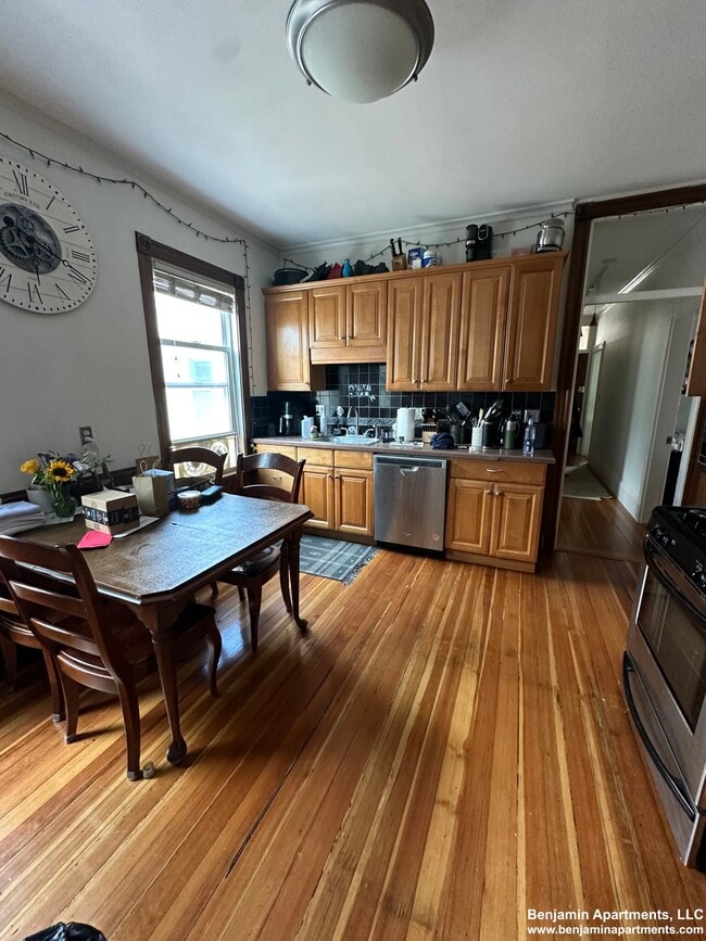 6 Bellflower St, Unit 3 in Boston, MA - Building Photo - Building Photo