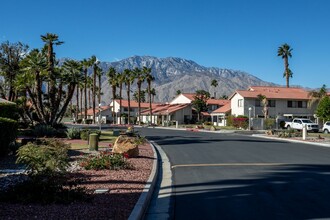 6071 Arroyo Rd in Palm Springs, CA - Building Photo - Building Photo