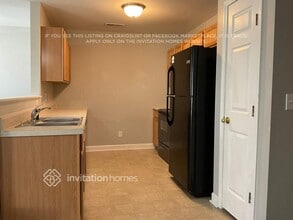 3111 Alder Way, Unit 1 in Greensboro, NC - Foto de edificio - Building Photo