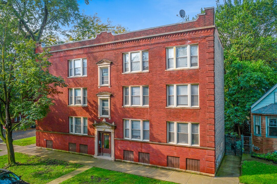 1954 W Winona St, Unit 1 in Chicago, IL - Foto de edificio