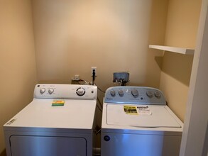 600 Wesley Ave, Unit 1 in Oakland, CA - Foto de edificio - Building Photo