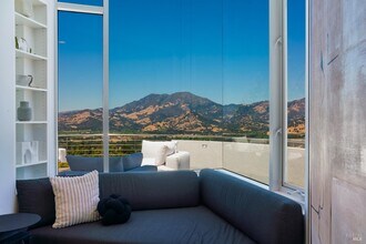 375 Kortum Canyon Rd in Calistoga, CA - Building Photo - Building Photo