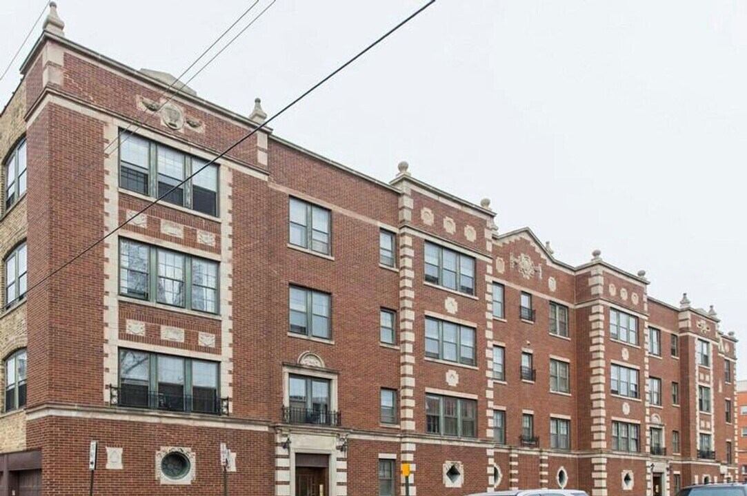 1011 Hull Terrace in Evanston, IL - Building Photo