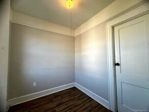 150-18 Yates Rd in Queens, NY - Building Photo - Building Photo