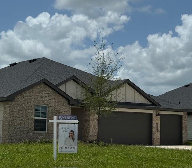 2010 Stoney Bay Cir in Sealy, TX - Building Photo
