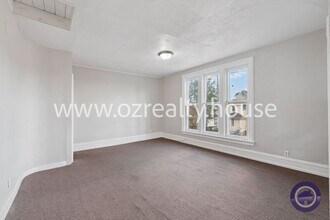 1016 Mallet St in Toledo, OH - Building Photo - Building Photo