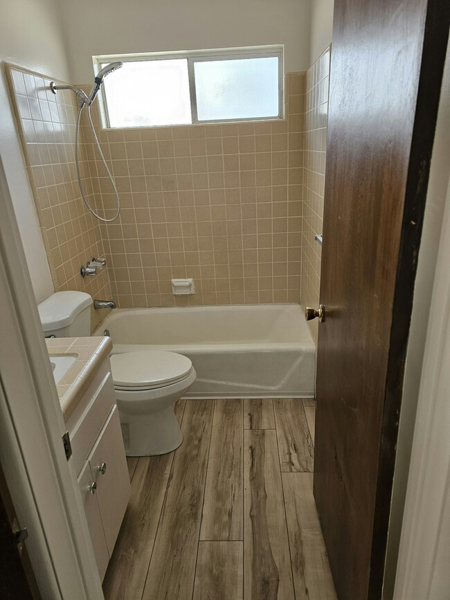 property at 633 Pasadena Trail