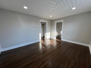 2652 N Springfield Ave in Chicago, IL - Building Photo - Building Photo