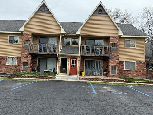 property at 7900 E Cedar Lake Dr