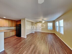 245 W Paseo Celestial in Sahuarita, AZ - Foto de edificio - Building Photo