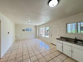 1233 Clela Ave in East Los Angeles, CA - Building Photo - Building Photo