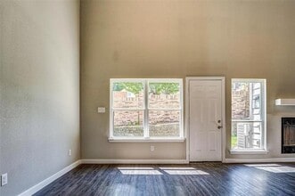 1110 Woburn Dr in Garland, TX - Building Photo - Building Photo