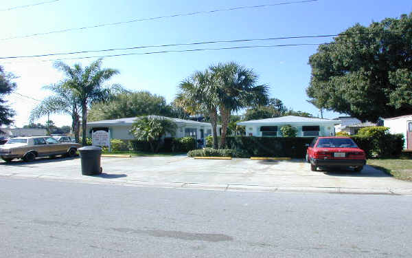 400 S Meteor Ave in Clearwater, FL - Building Photo - Building Photo