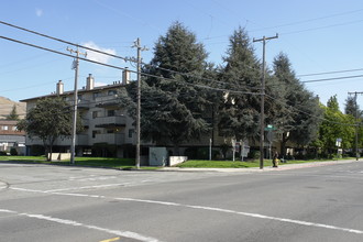 29300 Dixon St in Hayward, CA - Foto de edificio - Building Photo