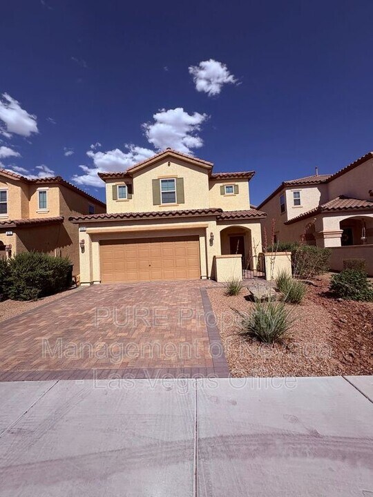 968 Via Gandalfi in Henderson, NV - Building Photo