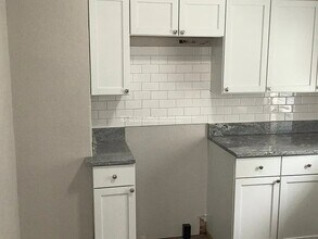 625 Freeman Ave in Kansas City, KS - Foto de edificio - Building Photo