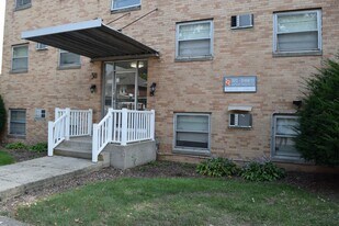 Clark Street Apartments by Royse + Brinkmeyer in Champaign, IL - Building Photo