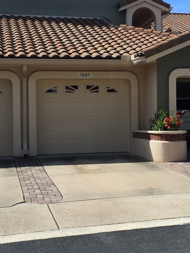 7605 Sugar Bend Dr in Orlando, FL - Building Photo - Building Photo