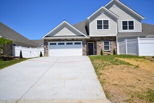 130 Berwick Dr in Harrisonburg, VA - Building Photo