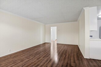 545 Chestnut Ave in Long Beach, CA - Building Photo - Building Photo