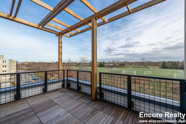 property at 77 New St