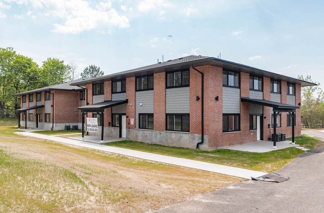 Redcliffe on Winton in Rochester, NY - Foto de edificio