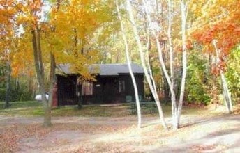 3544 Sage Lake Rd in Lupton, MI - Foto de edificio - Building Photo