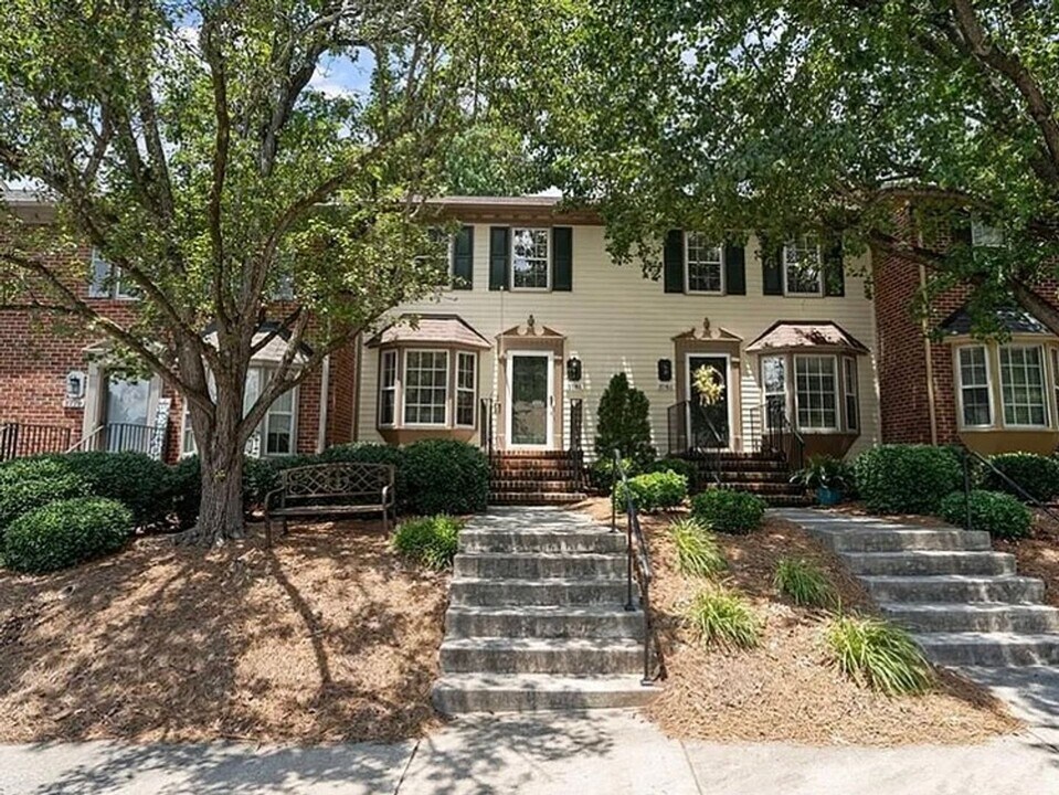 3781 Greenes Crossing in Greensboro, NC - Building Photo