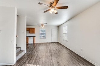 325 Queens Ct S in Mansfield, TX - Building Photo - Building Photo