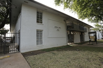 Sandia Park in Dallas, TX - Building Photo - Building Photo