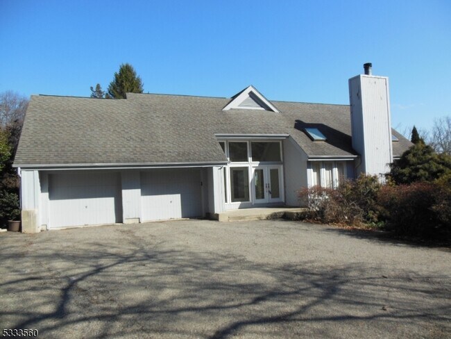35 Stony Brook Rd in Montville, NJ - Building Photo - Building Photo