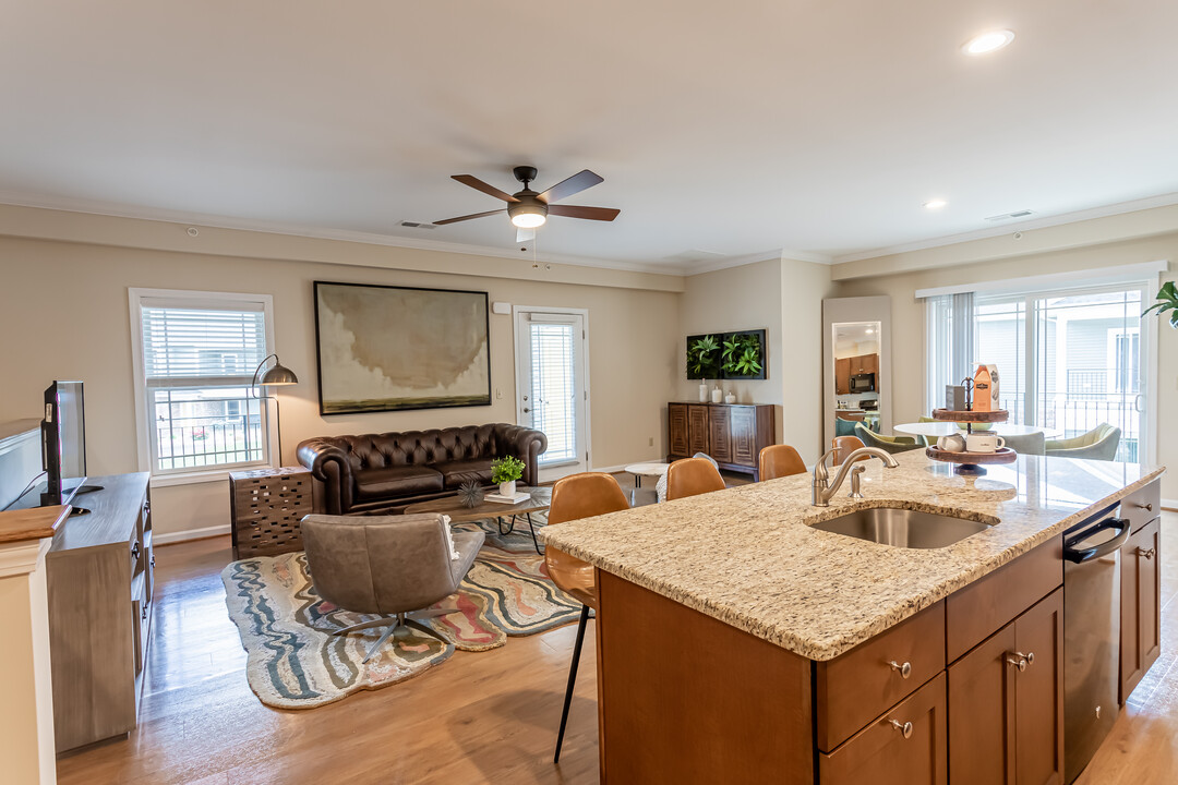 Mayfield Place in Enfield, CT - Building Photo