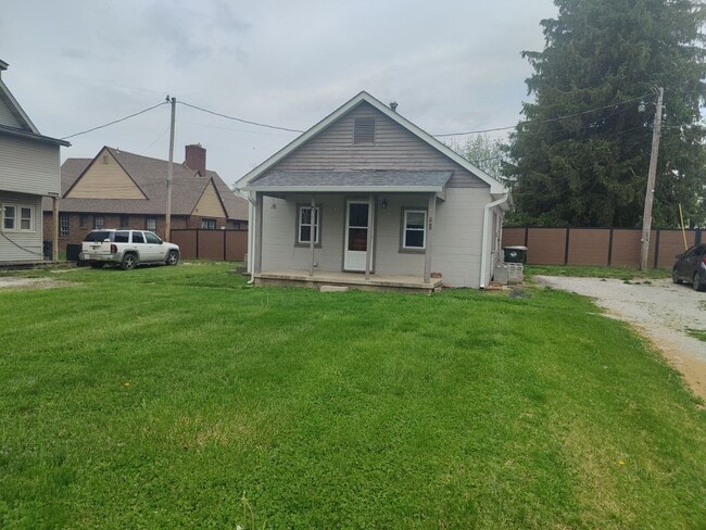 402 E Walnut St in Greensburg, IN - Building Photo - Building Photo