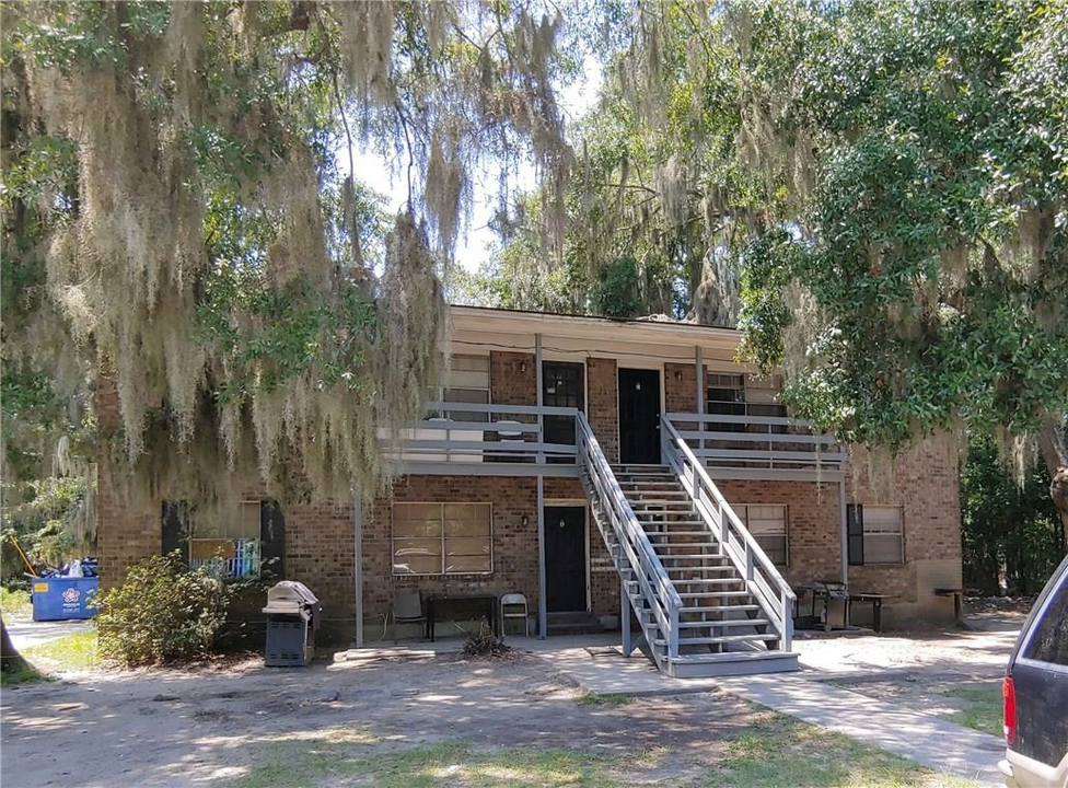 13 Oak Forest Ln in Savannah, GA - Building Photo