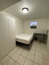 260 W 24th Pl, Unit BR in Chicago, IL - Foto de edificio - Building Photo