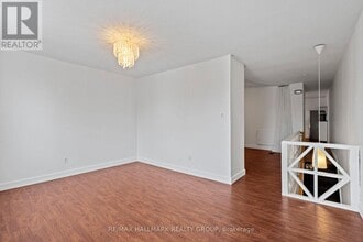 378 Booth St in Ottawa, ON - Building Photo - Building Photo