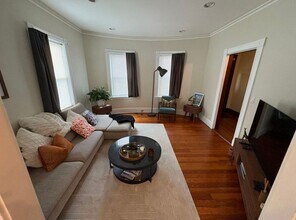 21 Walnut Ave in Norwood, MA - Building Photo - Building Photo