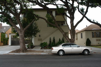 1117 Laguna Ave in Burlingame, CA - Building Photo - Building Photo