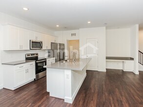 8944 Tiger Tooth Ave in Las Vegas, NV - Building Photo - Building Photo