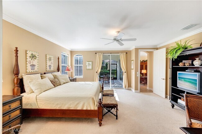 2654 Bolero Dr in Naples, FL - Foto de edificio - Building Photo