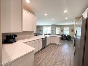 212 SW 21st St in Cape Coral, FL - Building Photo - Building Photo