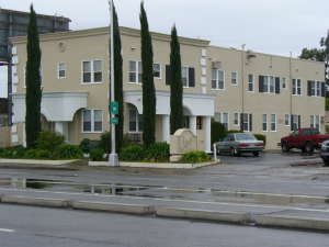 Sutterville Apartments in Sacramento, CA - Building Photo