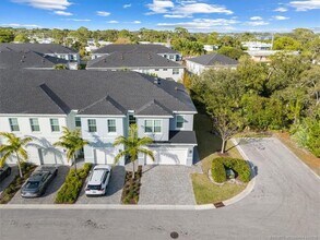 1849 SE Roxy Way in Stuart, FL - Building Photo - Building Photo