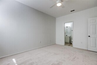 2107 Portofino Pl in Palm Harbor, FL - Building Photo - Building Photo