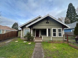 1131 W 8th Ave in Eugene, OR - Building Photo