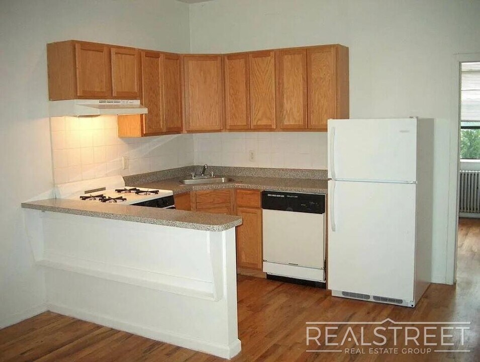 Stunning 2BR Apartment in Carroll Gardens, Unit 1F in Brooklyn, NY - Foto de edificio