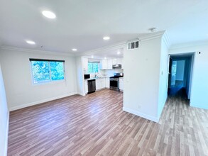 9948 San Juan St-Unit -Unit. #8 in Spring Valley, CA - Building Photo - Building Photo