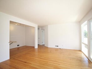 32 Flint St in San Francisco, CA - Building Photo - Building Photo