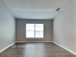 1629 Maximilian Dr in Zephyrhills, FL - Building Photo - Building Photo