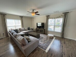 1002 Mirbeck Ln in Durham, NC - Building Photo - Building Photo